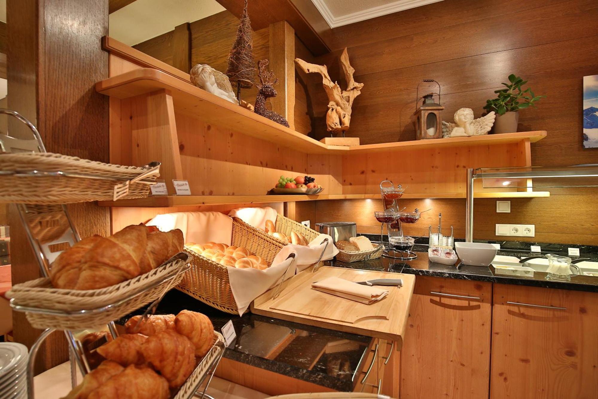 Hotel Garni Hainbacherhof Sölden Extérieur photo