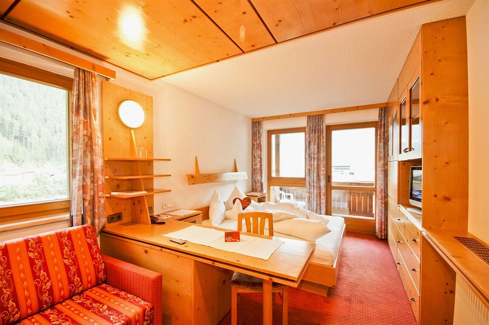 Hotel Garni Hainbacherhof Sölden Extérieur photo